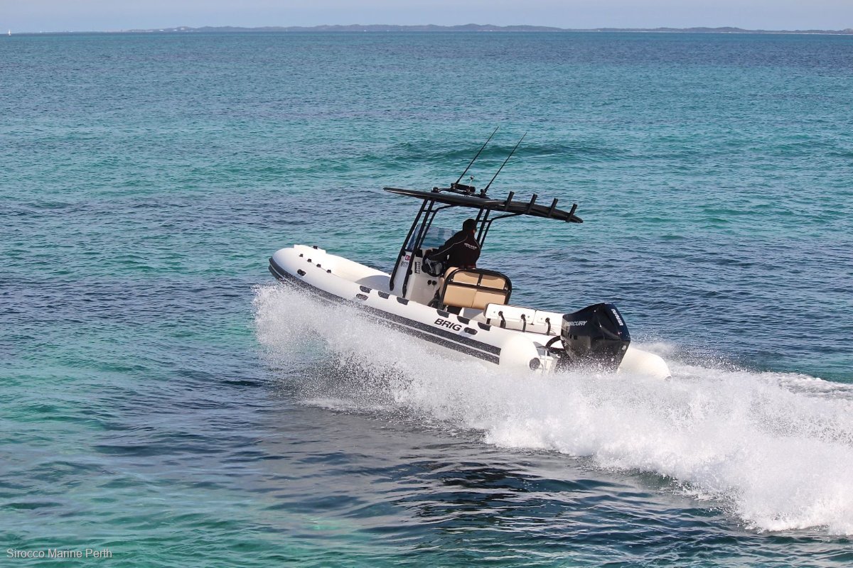 2019 BRIG NAVIGATOR 730 CENTRE