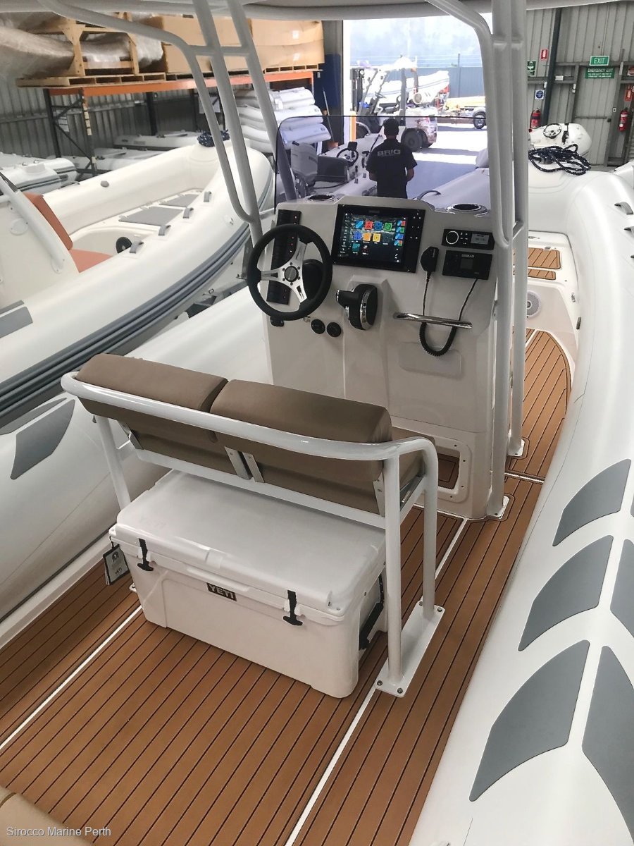 2019 BRIG NAVIGATOR 730 CENTRE