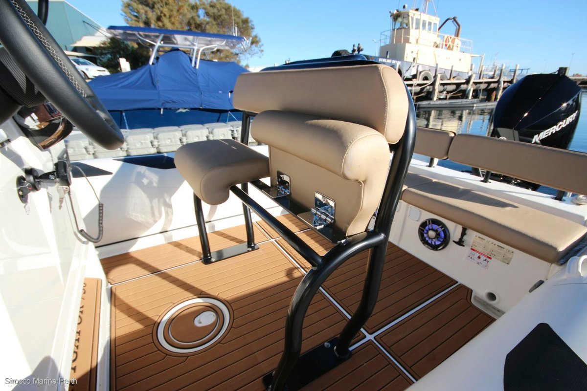 2019 BRIG NAVIGATOR 730 CENTRE