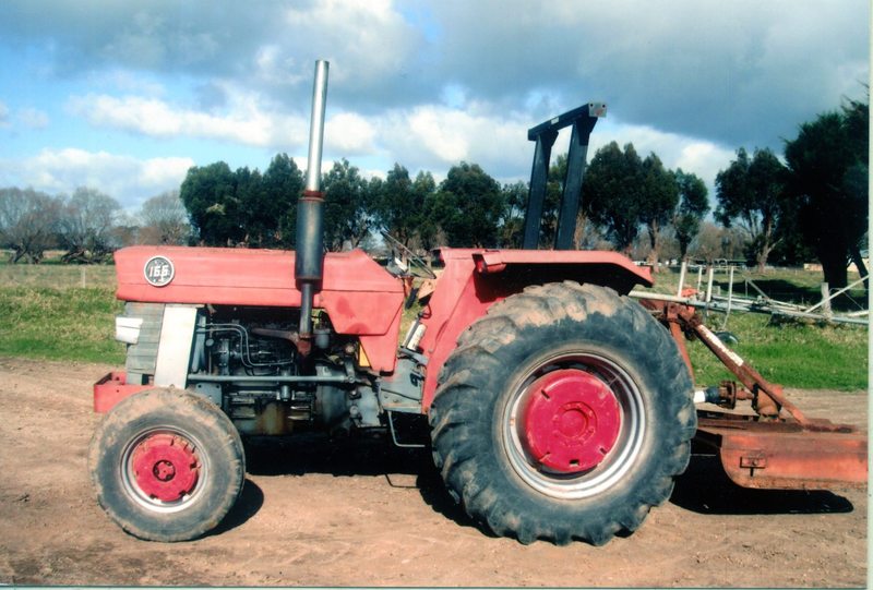 1975 FERGUSON 165 - TRACTOR