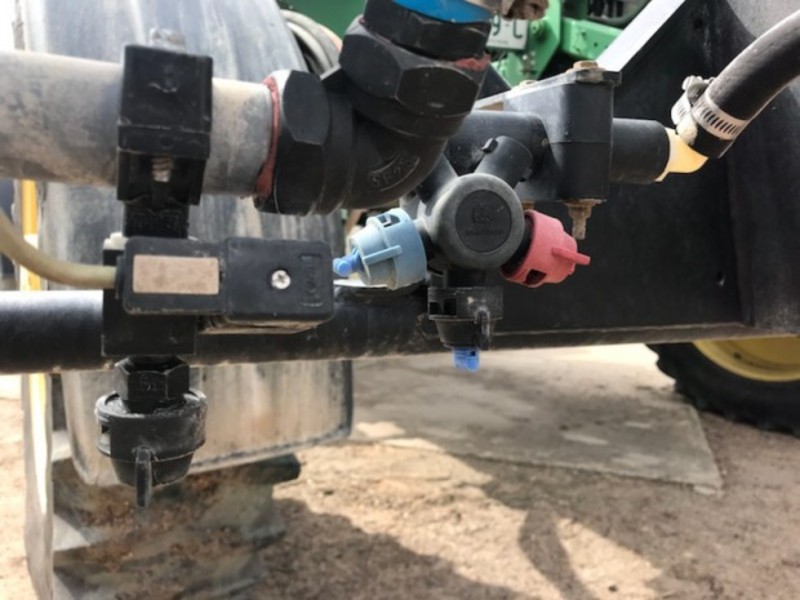 JOHN DEERE 4930 Sprayer