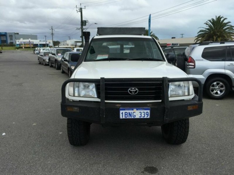 2000 TOYOTA LANDCRUISER Standard HZJ105R