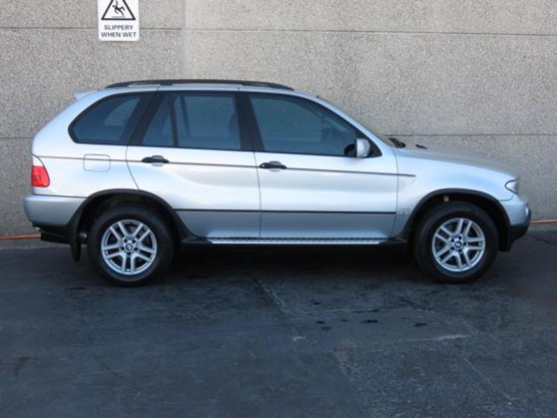 2004 BMW X5 3.0i E53
