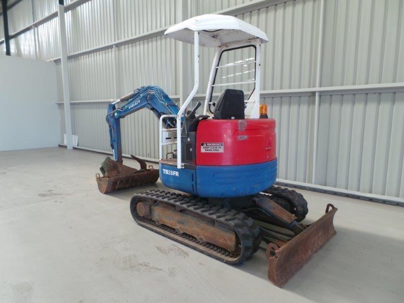TAKEUCHI TB25FR