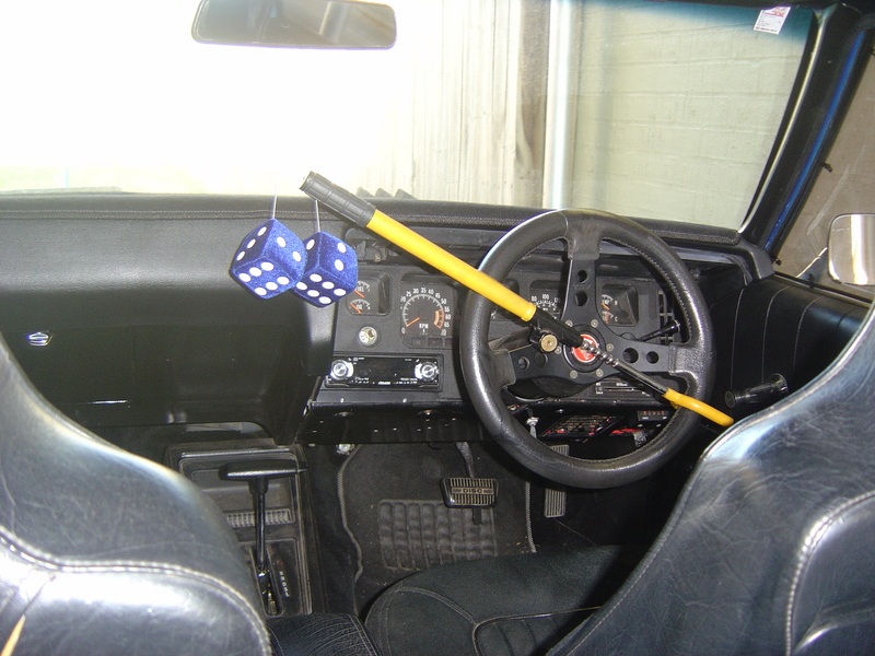 1973 HOLDEN KINGSWOOD HQ