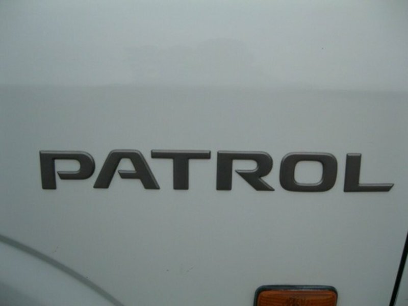 2002 NISSAN PATROL DX (4x4) GU