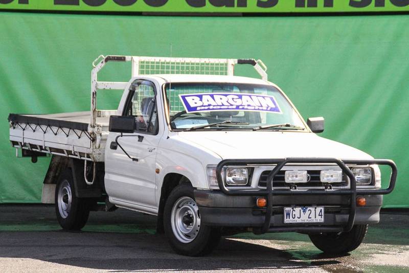 2000 TOYOTA HILUX RZN149R