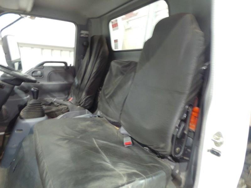 2006 ISUZU NPR400