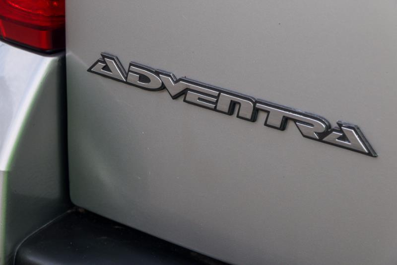 2006 HOLDEN ADVENTRA