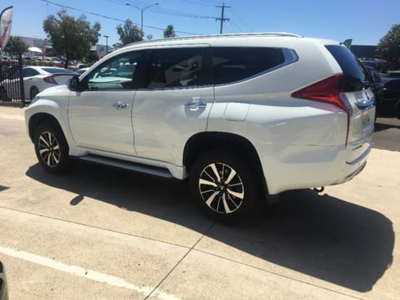 2016 MITSUBISHI PAJERO SPORT GLS QE