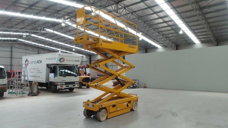 2005 HAULOTTE COMPACT 8W SCISSOR LIFT