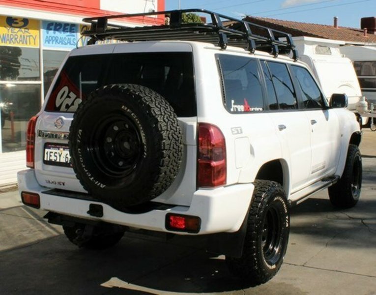 2011 NISSAN PATROL ST (4x4) GU VII