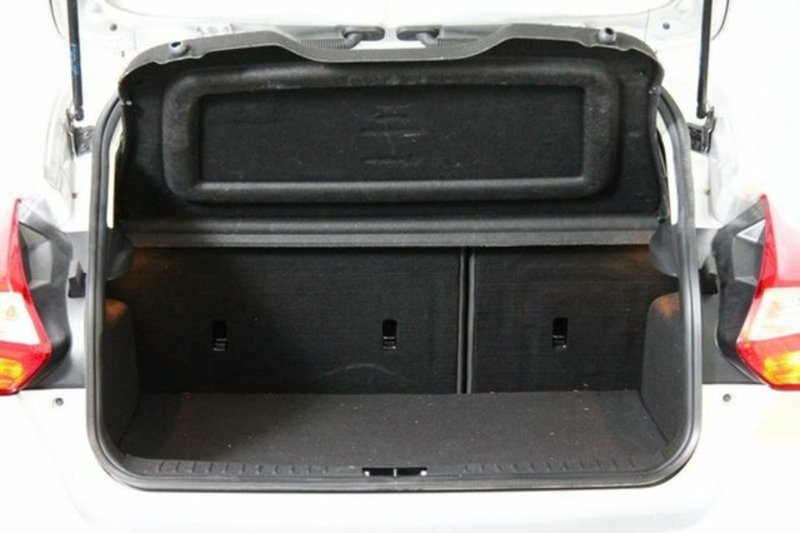 2014 FORD FOCUS AMBIENTE LW MK2 UPGRADE