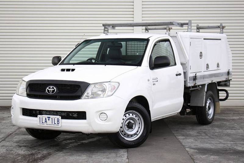 2010 TOYOTA HILUX Hilux 4x2 SR 3.0L T Diesel Manual Single Cab CC 2F20200 002