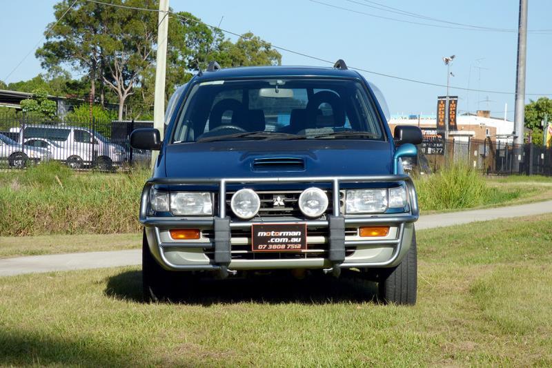 1995 MITSUBISHI RVR