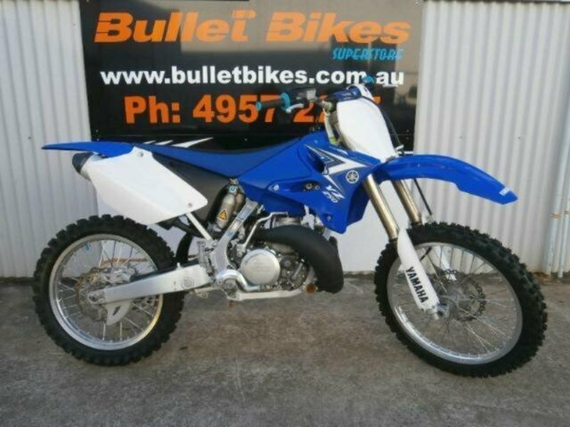 2010 YAMAHA MX MX