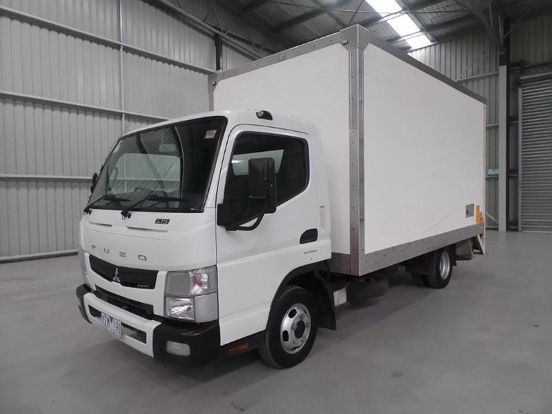 2012 FUSO CANTER 515