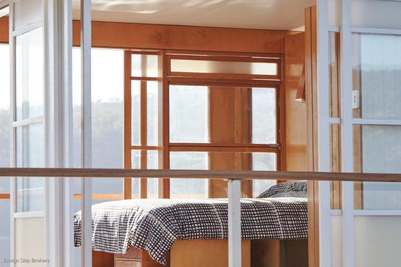 Arkiboat Houseboat