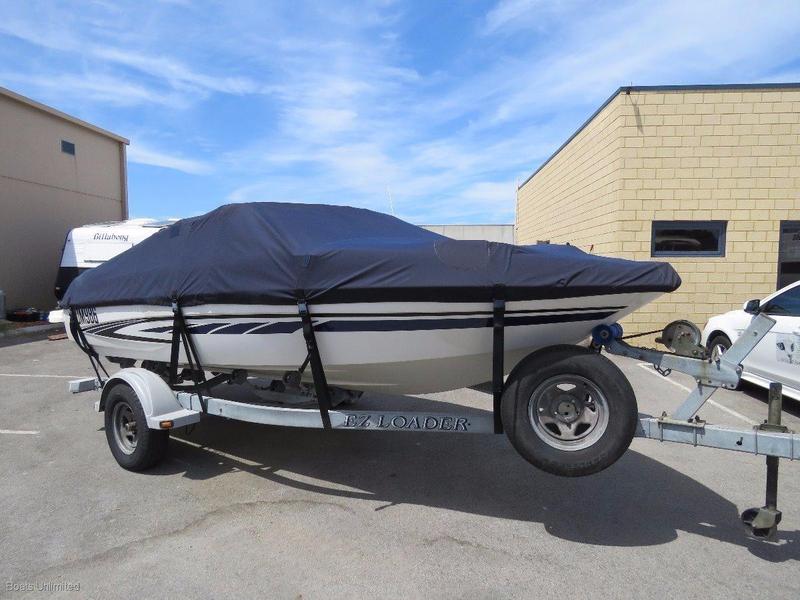 Glastron Gt 185 PLUM BOWRIDER WITH UNDER 80 HOURS OLD!!