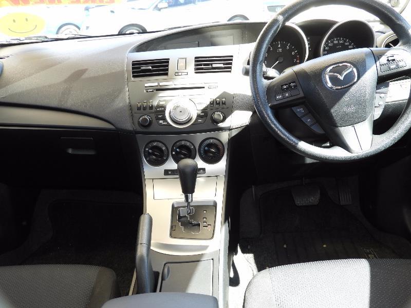 2010 MAZDA 3 Neo