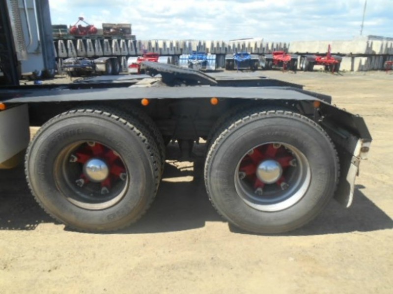 2000 FREIGHTLINER Century C(ST)120 Century Class FLX Century C(ST)120 Truck