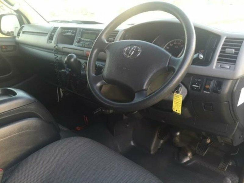 2013 TOYOTA HIACE COMMUTER KDH223R MY12 UPGRADE