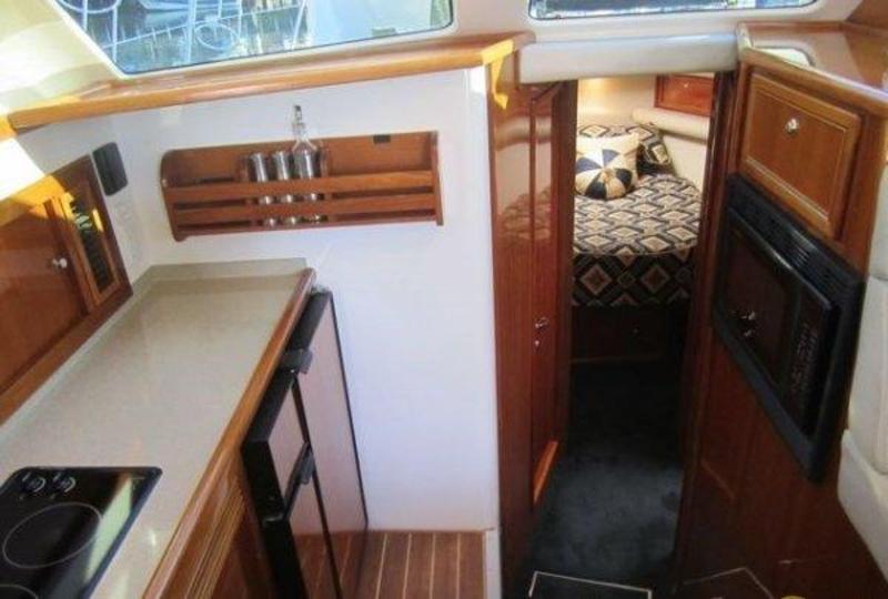 Riviera 40 Flybridge