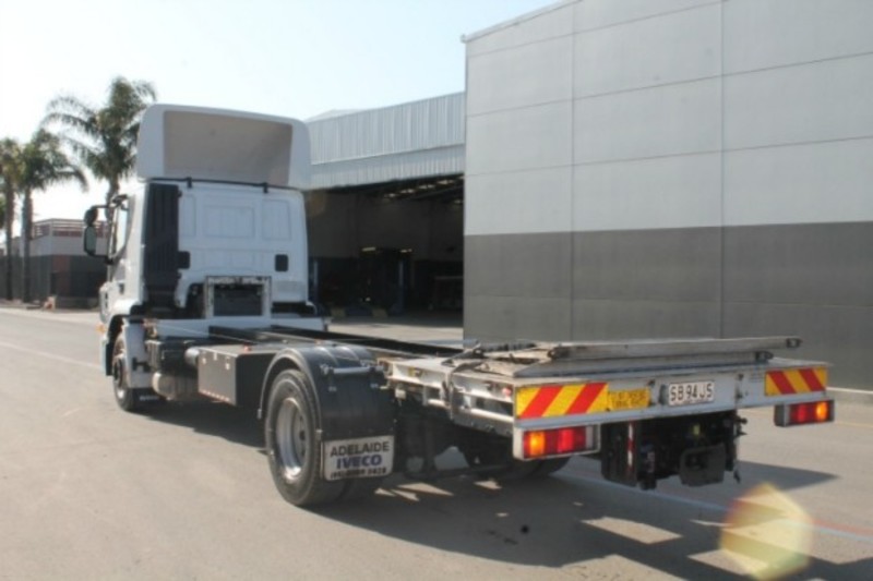 2013 IVECO Stralis ATi 360 Truck