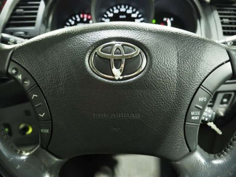 2011 TOYOTA HILUX SR5 (4x4) KUN26R MY11 UPGRADE