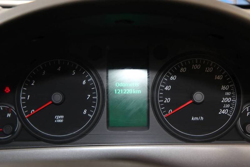 2007 HOLDEN COMMODORE OMEGA V VE