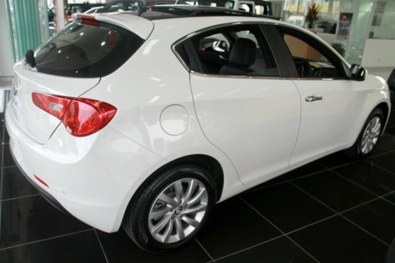 2015 ALFA ROMEO GIULIETTA DISTINCTIVE MY15