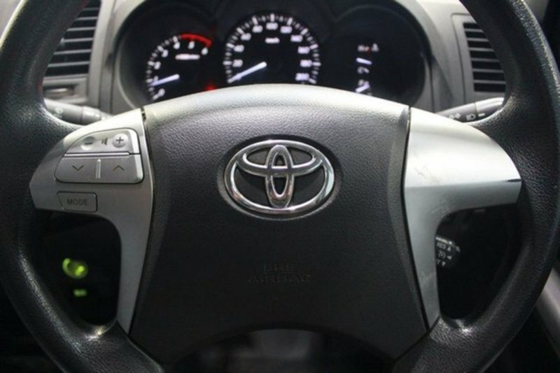 2012 TOYOTA HILUX SR (4x4) KUN26R MY12