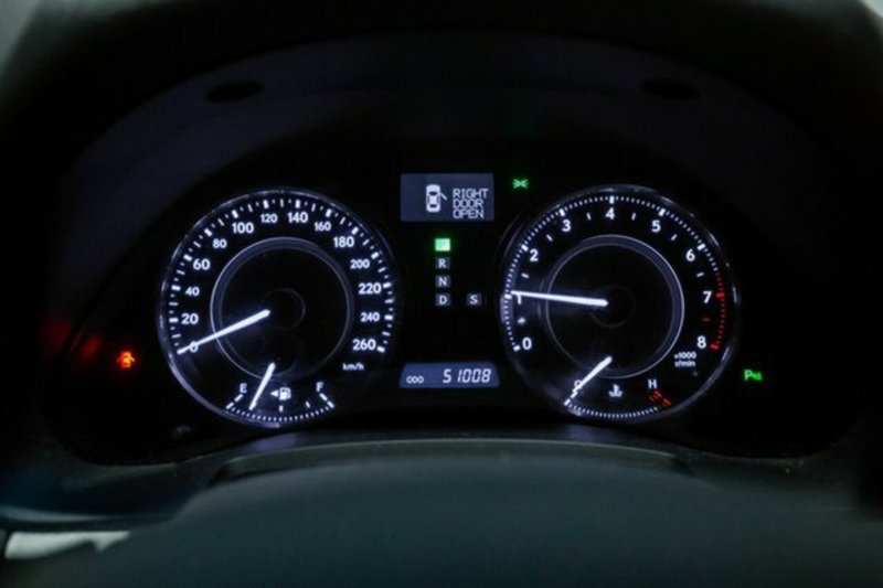 2010 LEXUS IS250C SPORTS LUXURY GSE20R