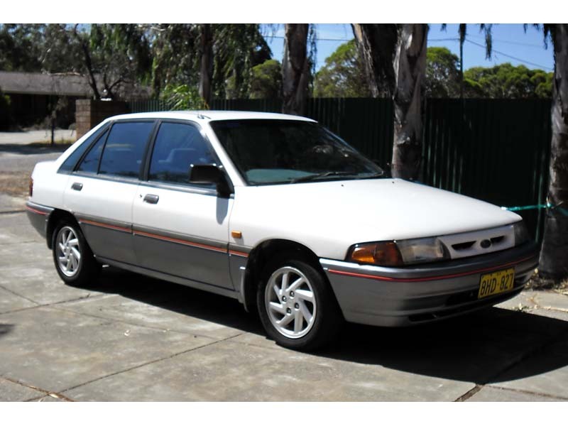 1992 FORD LASER S KH