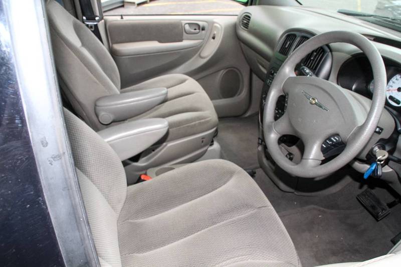 2005 CHRYSLER VOYAGER SE RG 05 UPGRADE