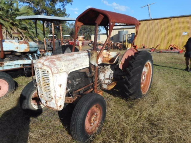 MASSEY FERGUSON MF35 Tractor Tractor