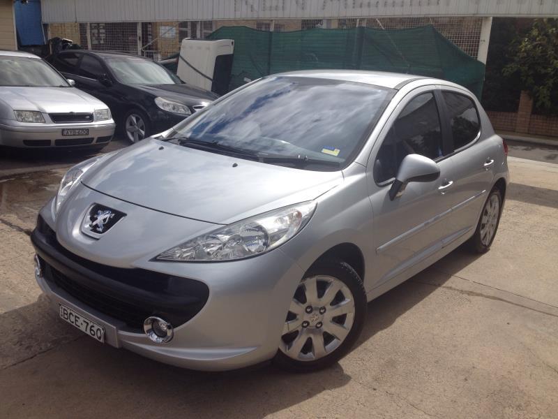 2007 PEUGEOT 207 XT