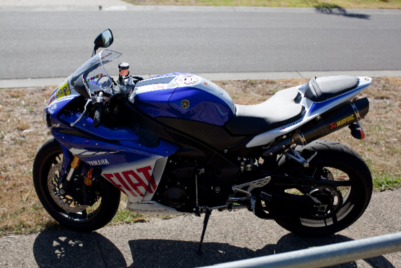2010 YAMAHA YZF R1