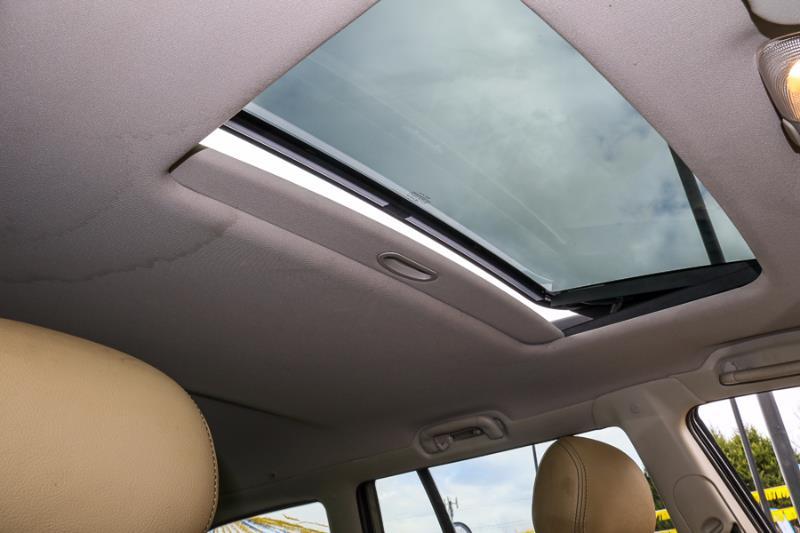 2005 HOLDEN ADVENTRA