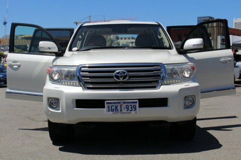 2012 TOYOTA LANDCRUISER SAHARA (4x4) VDJ200R MY12