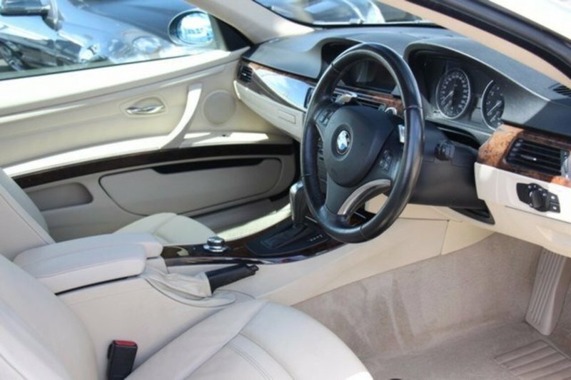 2008 BMW 3 23i E92