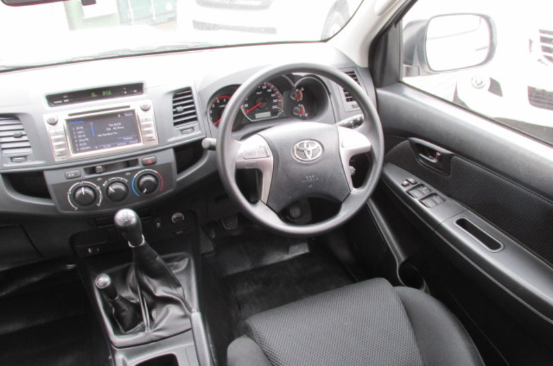 2014 TOYOTA HILUX SR (4x4) KUN26R MY14