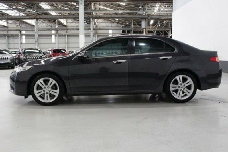 2011 HONDA ACCORD EURO LUXURY NAVI 10 MY11