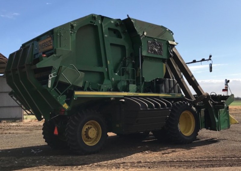 JOHN DEERE 7760 Harvester