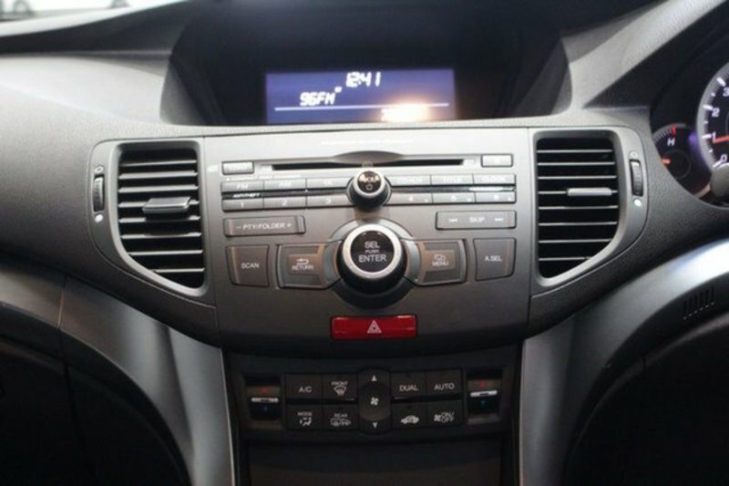 2011 HONDA ACCORD EURO LUXURY 10 MY12