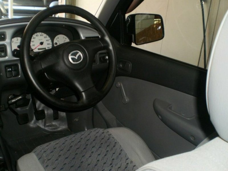 2006 MAZDA B2500 BRAVO SDX (4x4)
