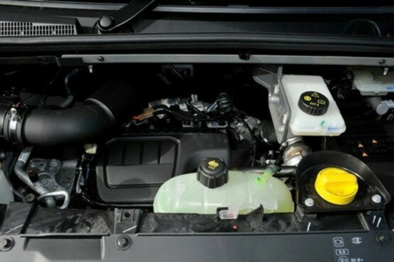 2017 RENAULT TRAFIC SWB X82 MY17