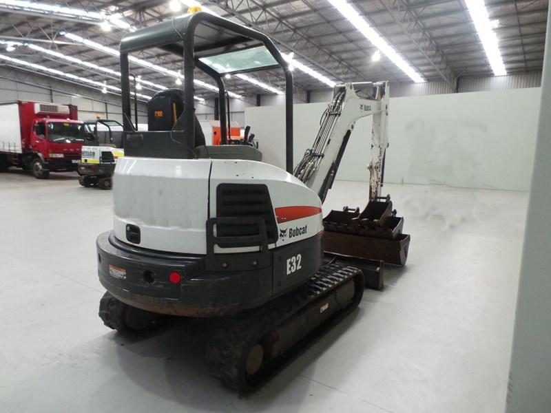 2011 BOBCAT E32M EXCAVATOR