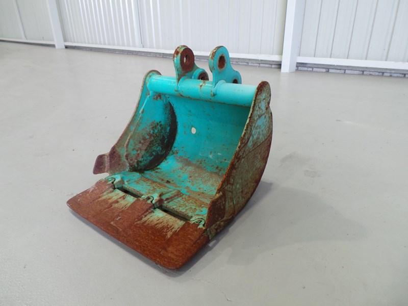 2016 WORKMATE 450MM BUCKET