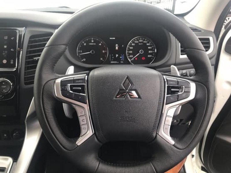 2016 MITSUBISHI PAJERO SPORT GLS QE